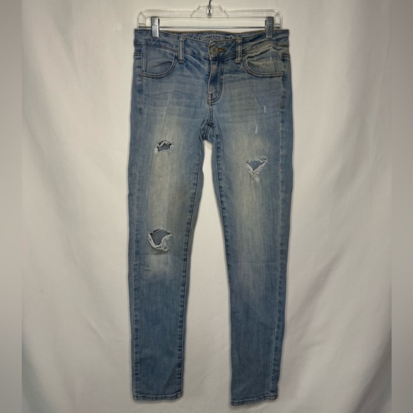 American Eagle Outfitters Denim - American Eagle Outfitters Blue Skinny Distressed Jeans - Size 4